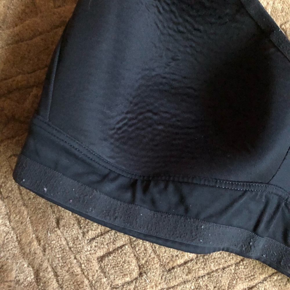 Black Lululemon Speed Up Bra size 6 racerback - Picture 4 of 5